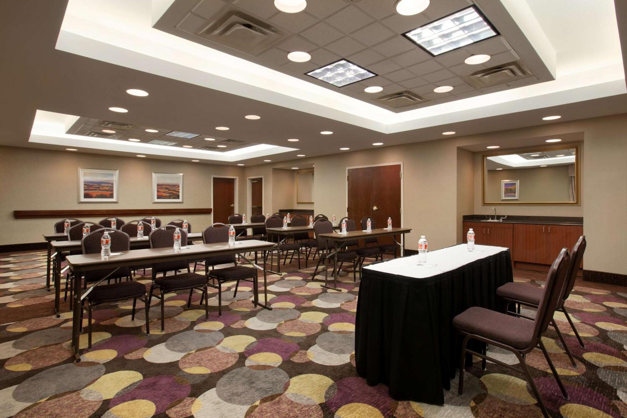 Hampton Inn & Suites Сан Маркос Экстерьер фото