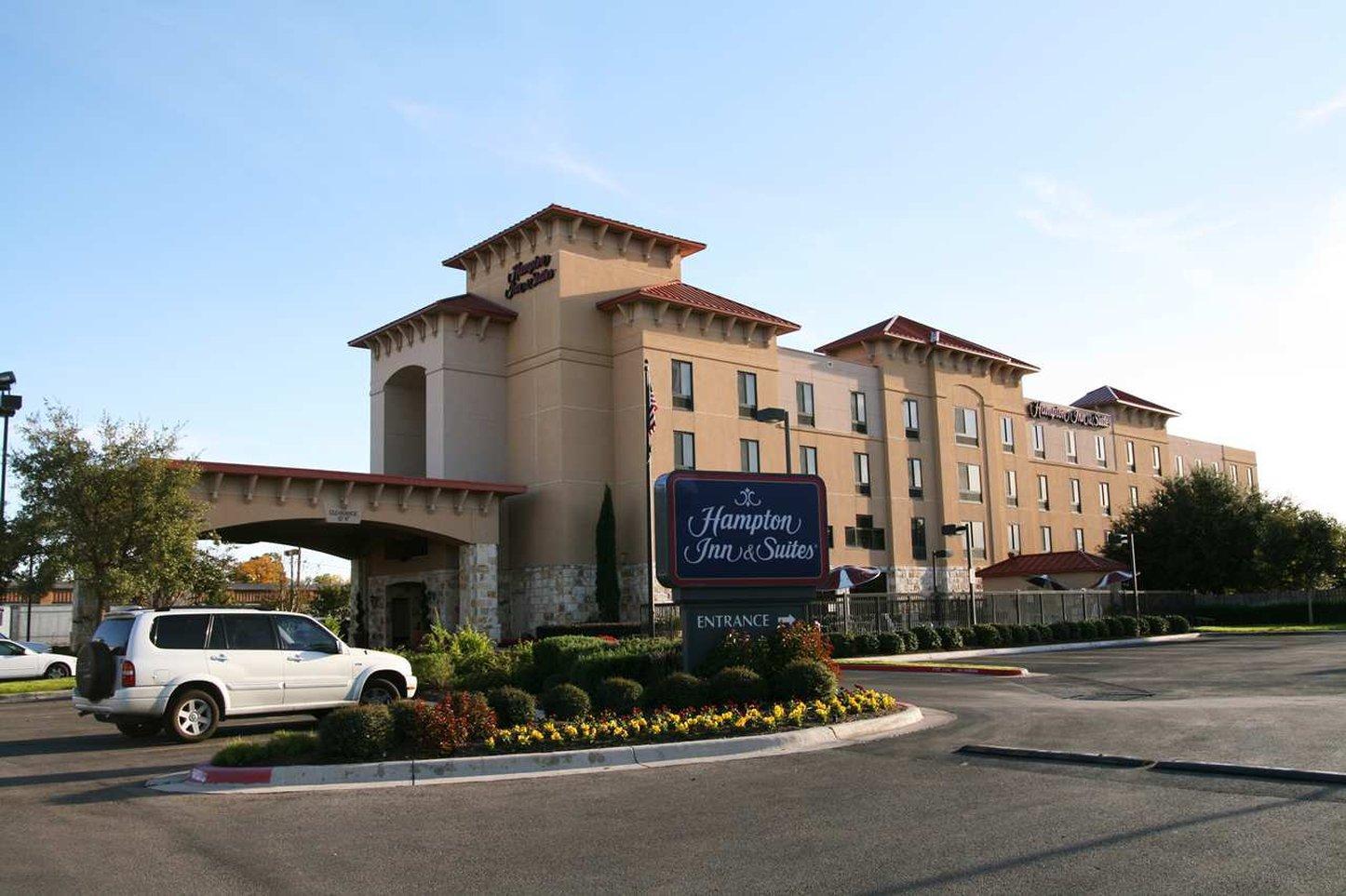 Hampton Inn & Suites Сан Маркос Экстерьер фото