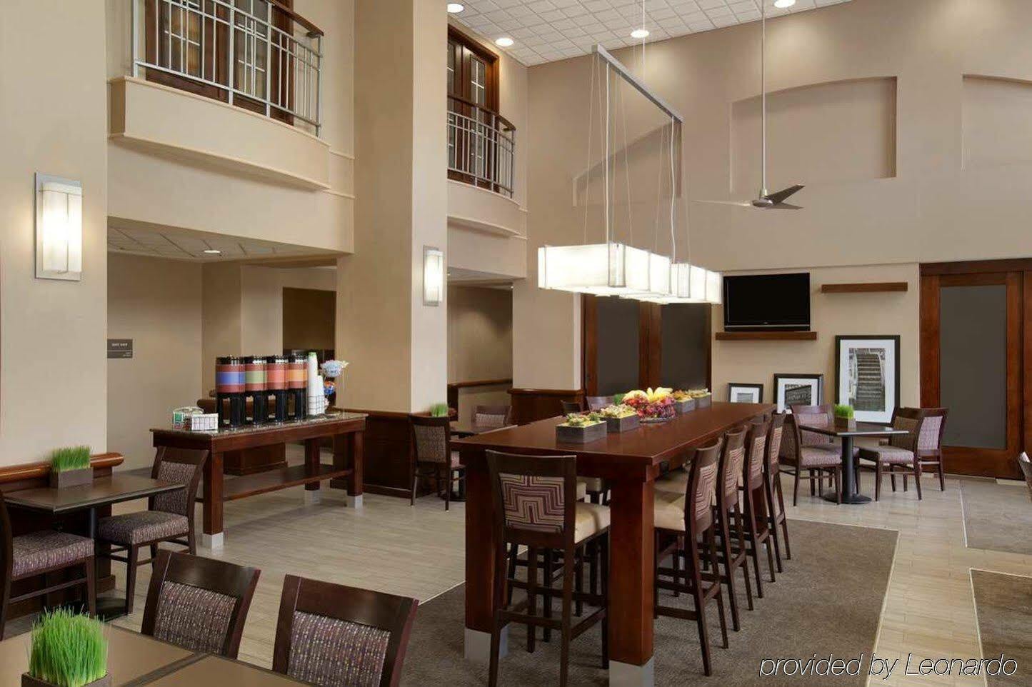 Hampton Inn & Suites Сан Маркос Экстерьер фото